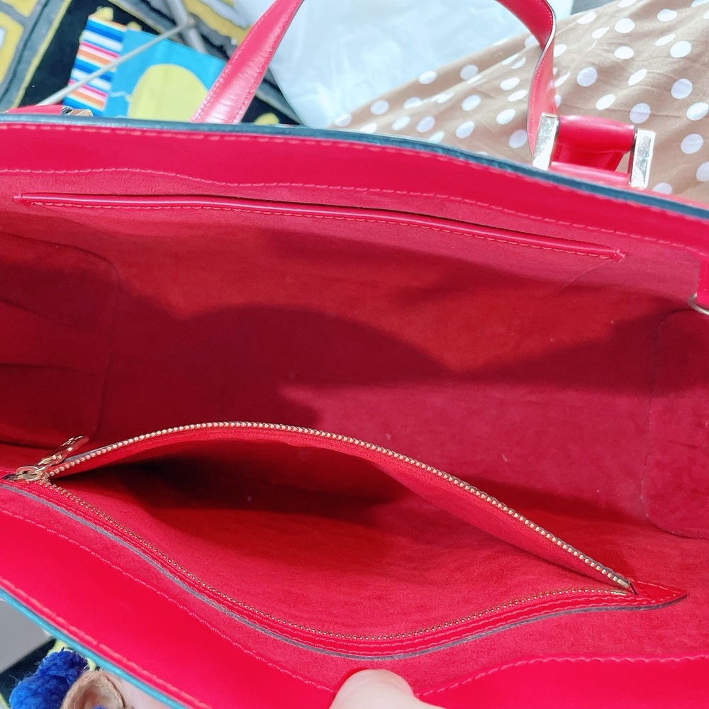 Louis vuittton red tote